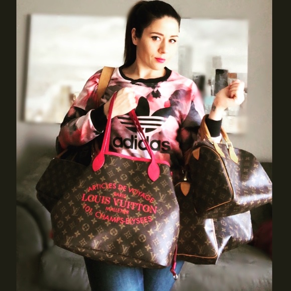 Meet your Posher, Nikki - Picture 1 of 2